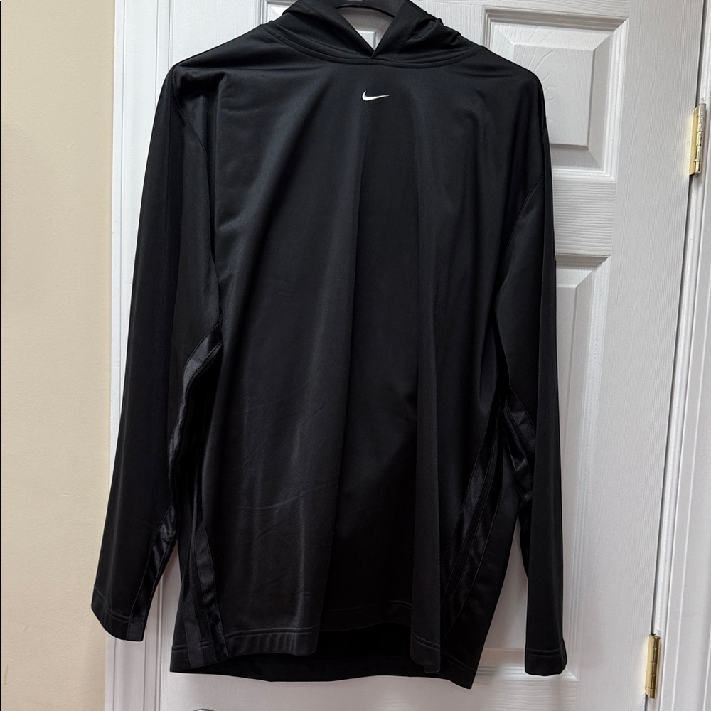 Nike Men's Black Long Sleeve Hoodie